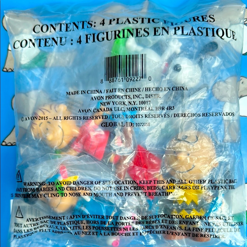 Avon Peanuts Snoopy set of 4 figurines 2015